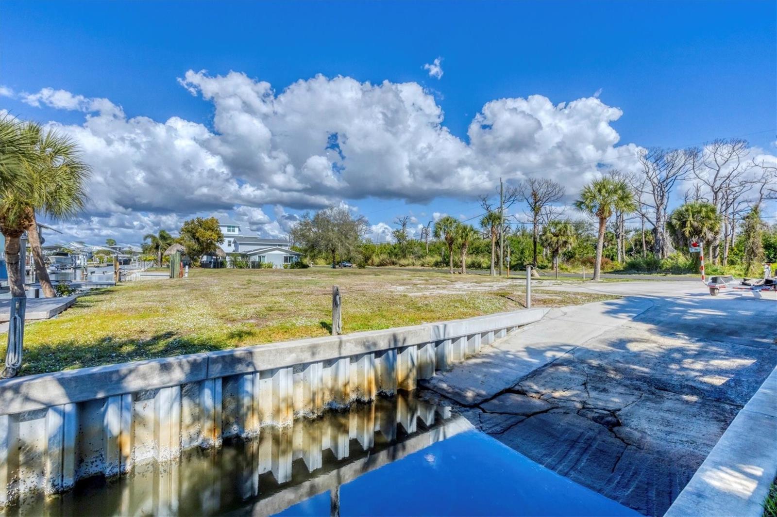 Image 16 of 44 For 10484 Raymond Street