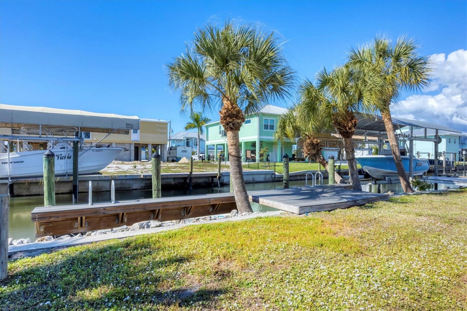 Image 18 of 44 For 10484 Raymond Street