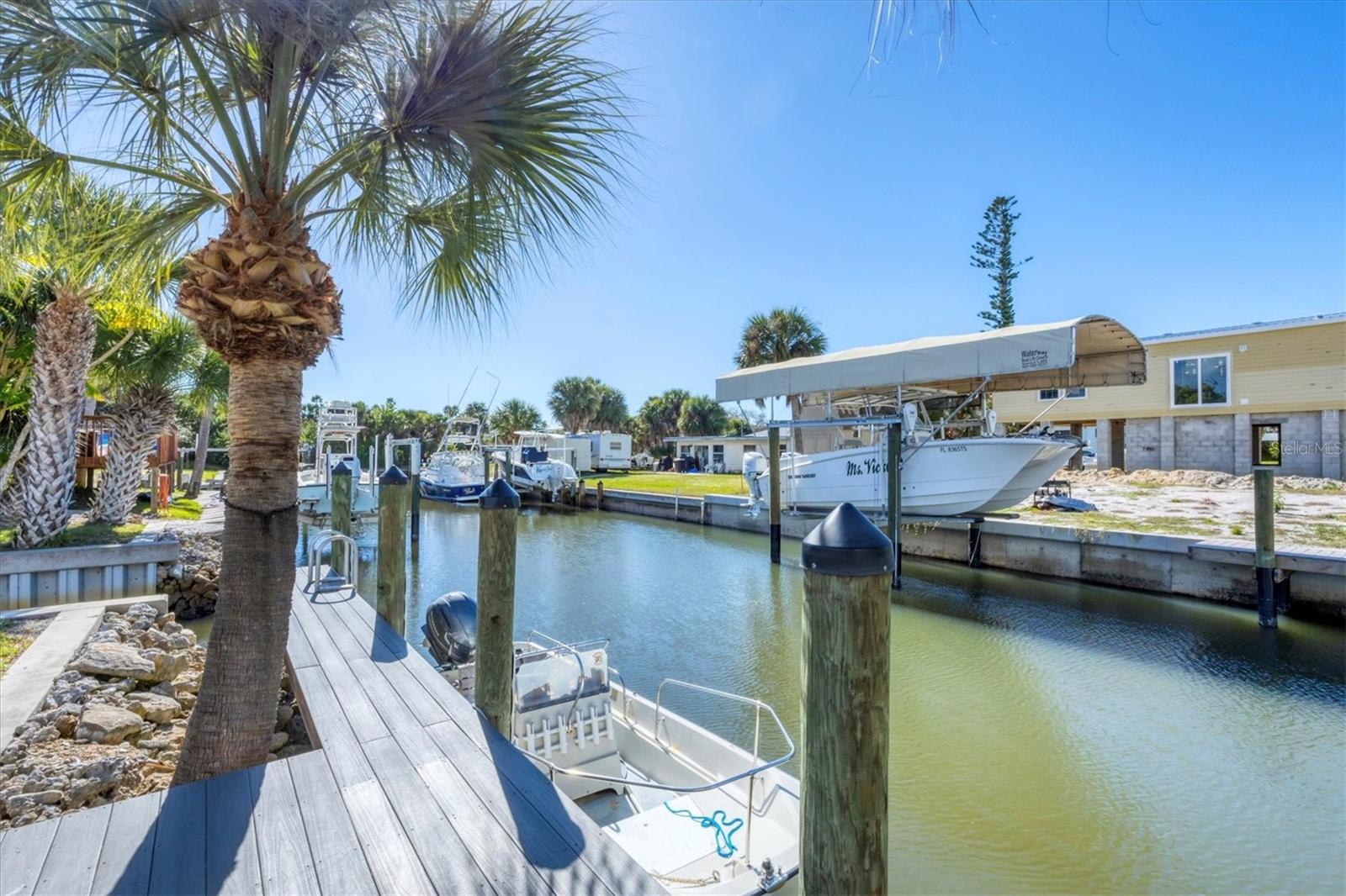 Image 19 of 44 For 10484 Raymond Street