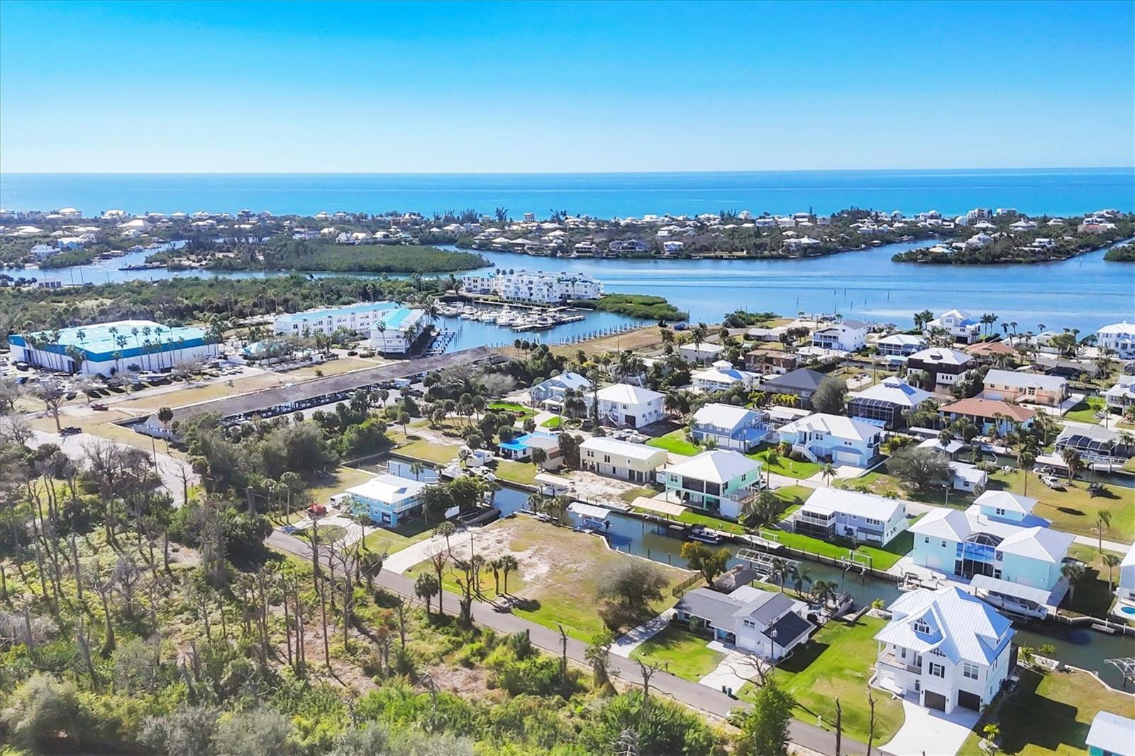 Image 34 of 44 For 10484 Raymond Street