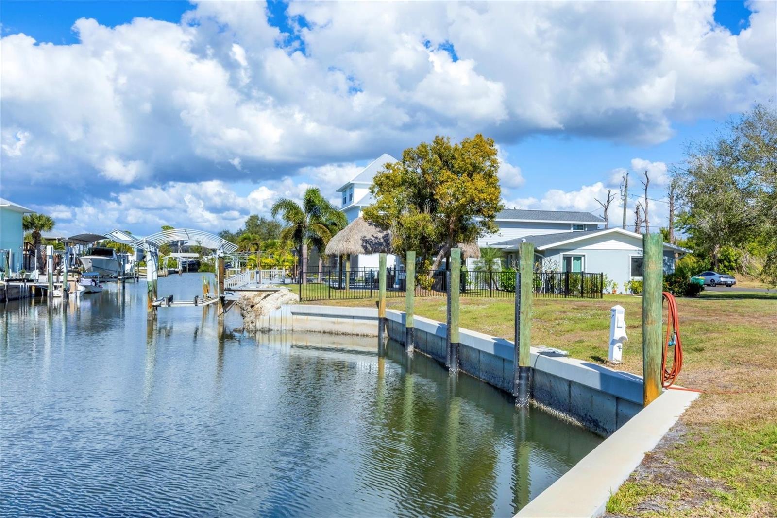 Image 5 of 44 For 10484 Raymond Street