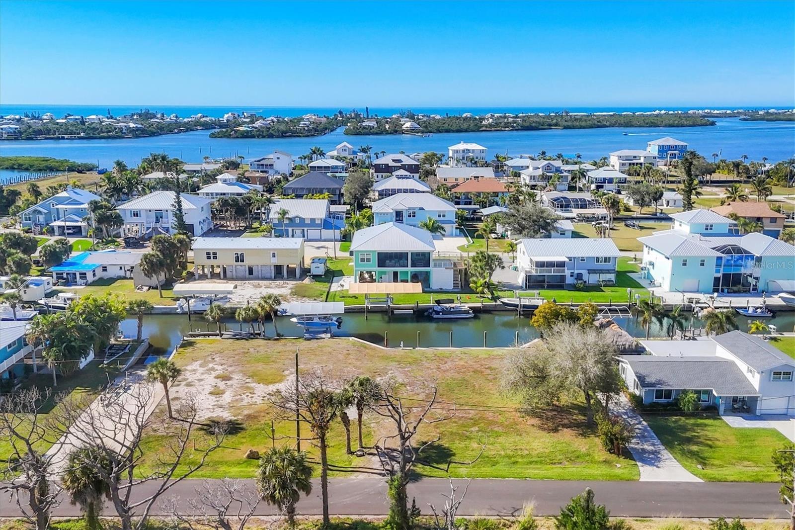 Image 6 of 44 For 10484 Raymond Street