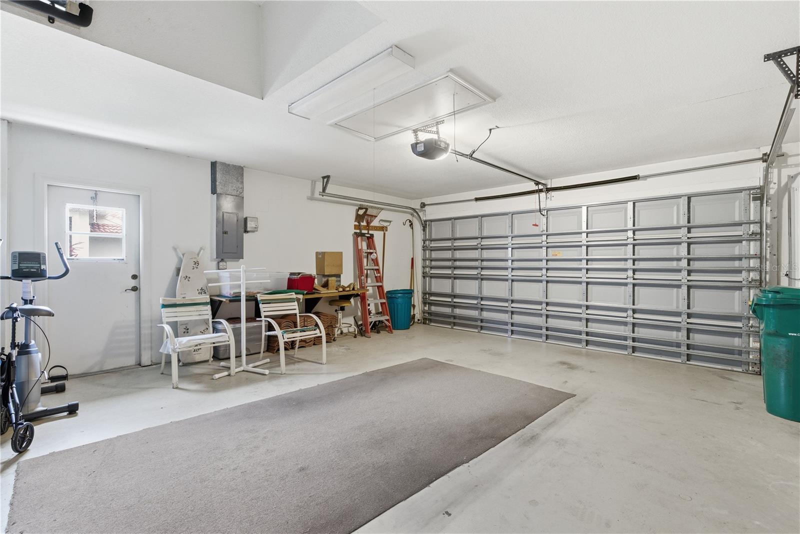 Image 34 of 39 For 8382 Pondview Lane