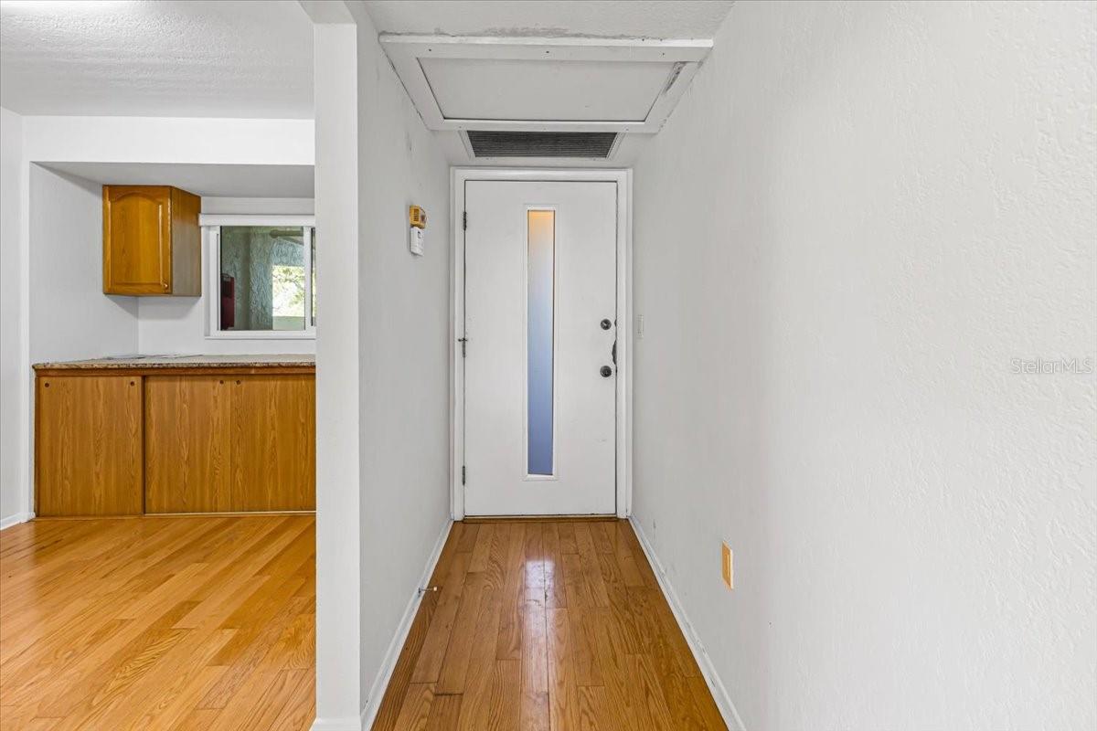 Image 19 of 44 For 53 Bay Heights Avenue 205