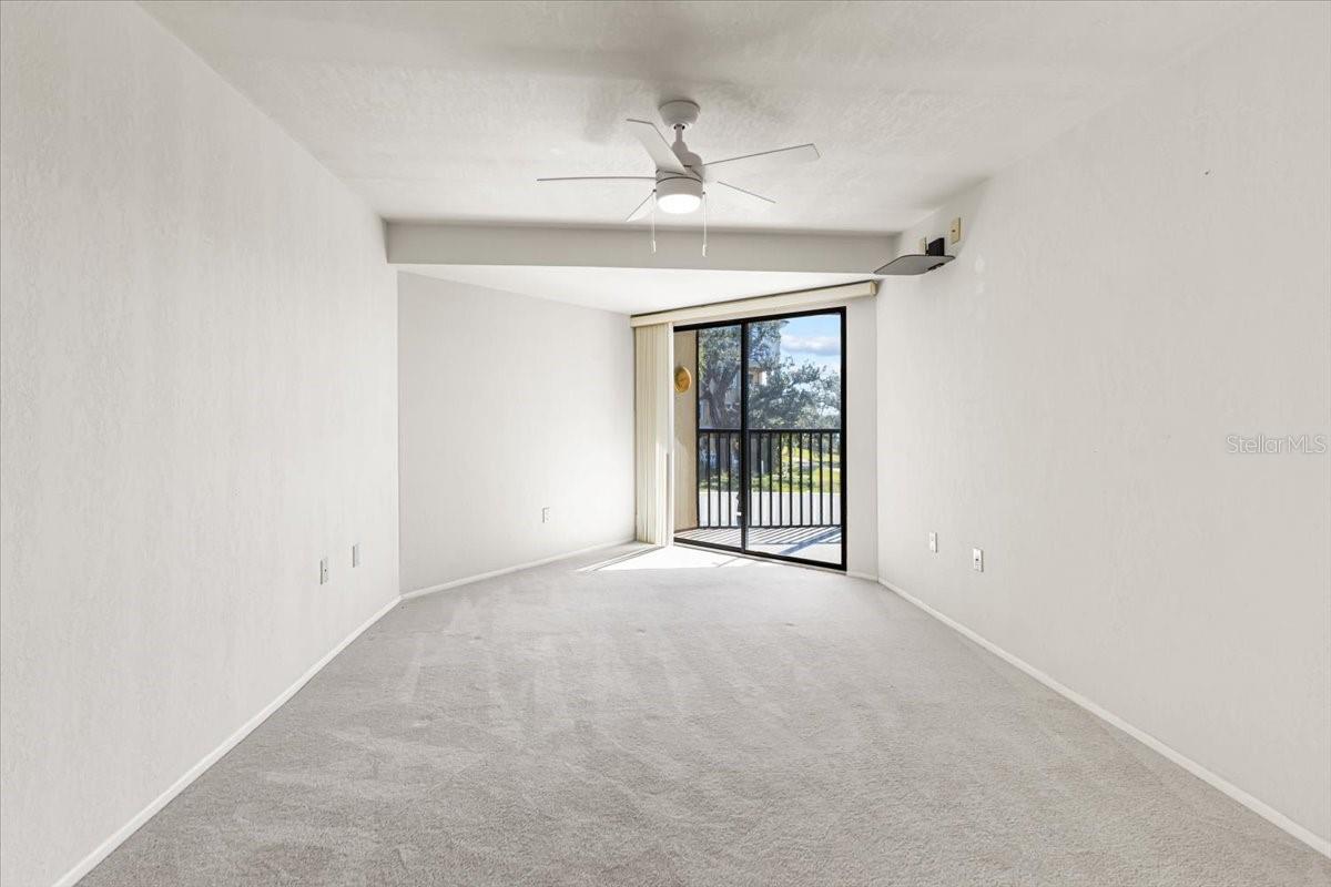 Image 31 of 44 For 53 Bay Heights Avenue 205