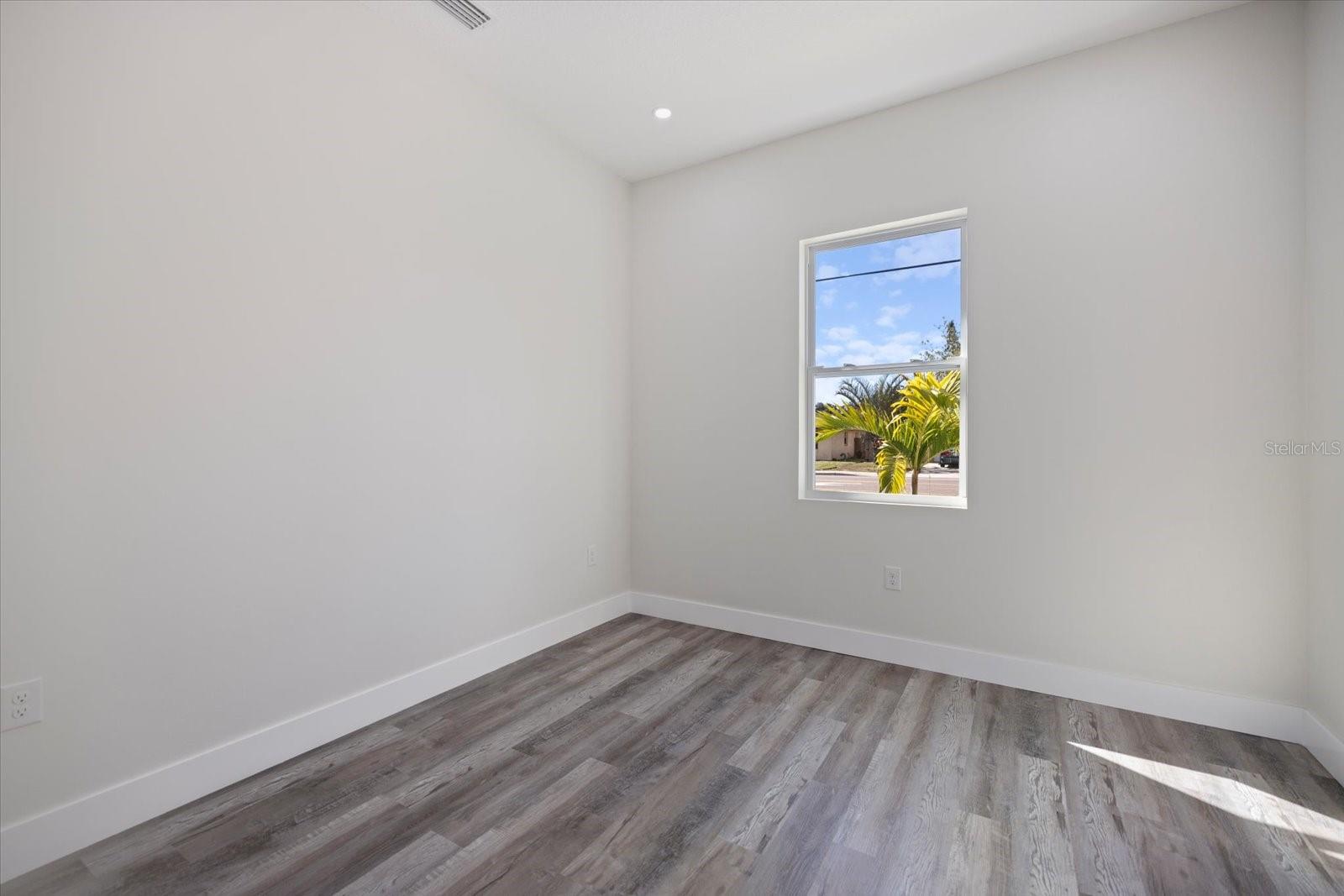 Image 18 of 28 For 3525 Mcintosh Road