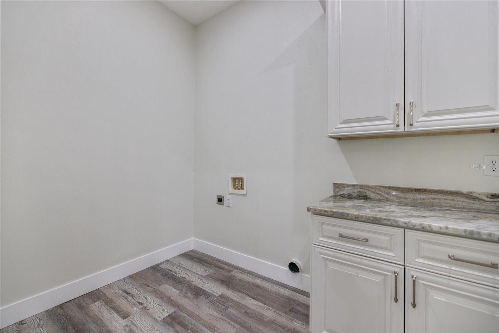 Image 23 of 28 For 3525 Mcintosh Road