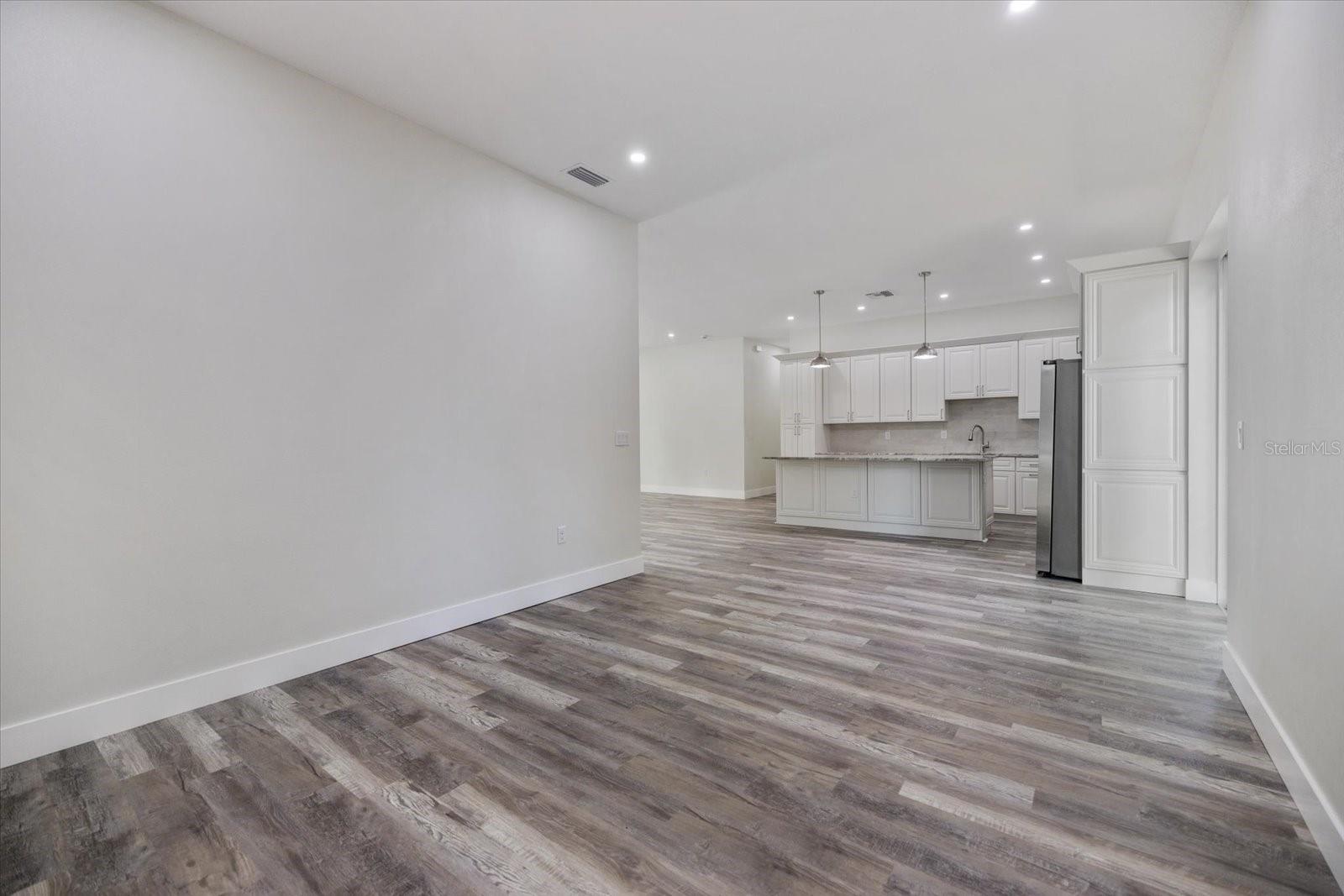 Image 5 of 28 For 3525 Mcintosh Road