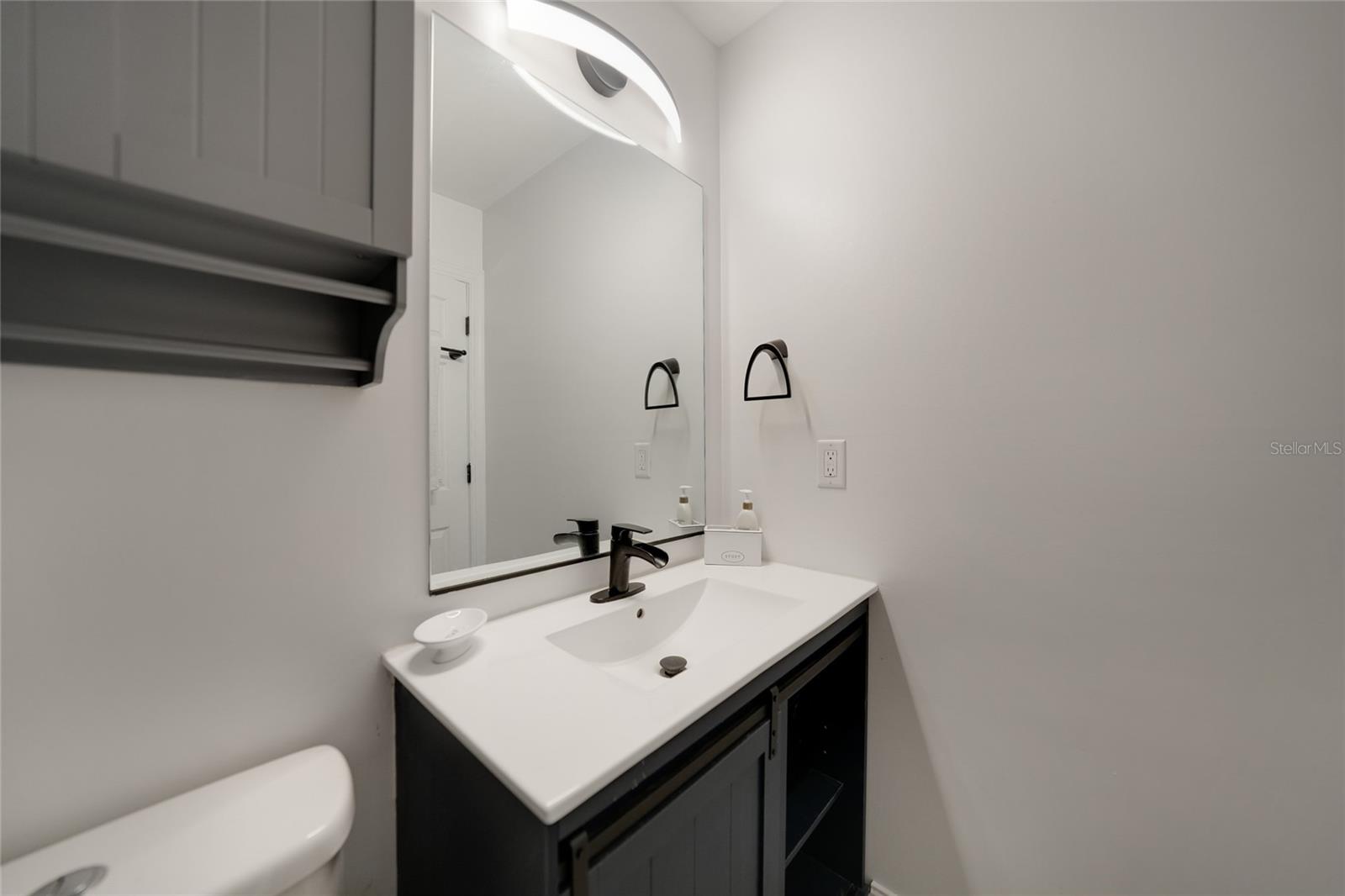 Image 24 of 53 For 9350 Prospect Avenue