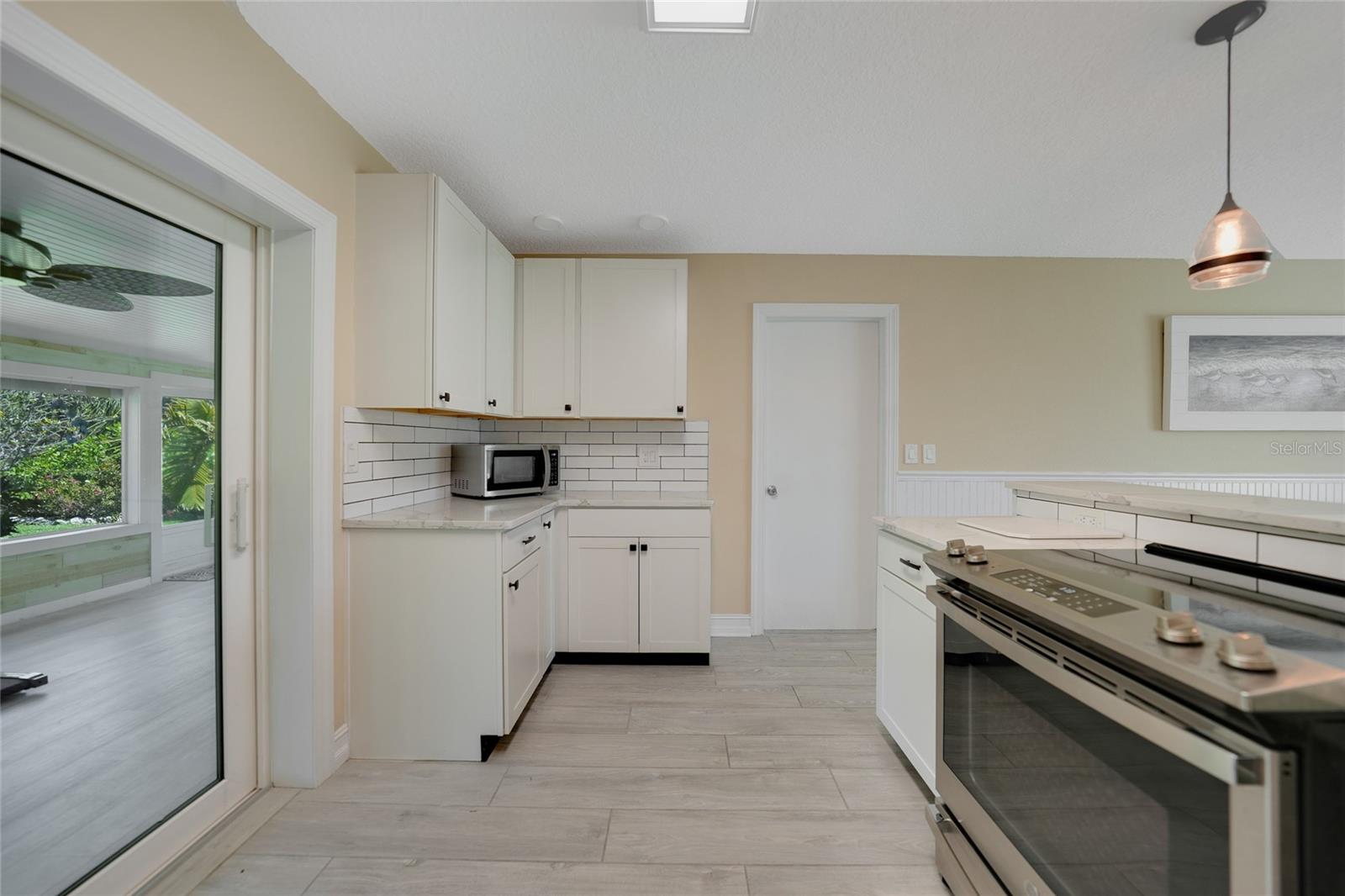 Image 6 of 53 For 9350 Prospect Avenue