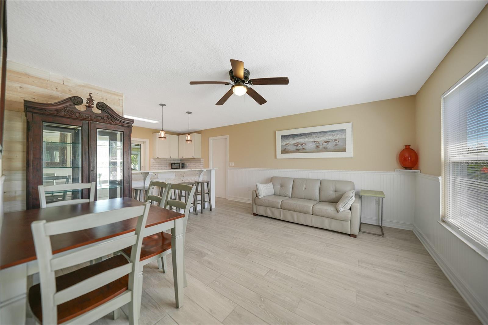 Image 8 of 53 For 9350 Prospect Avenue