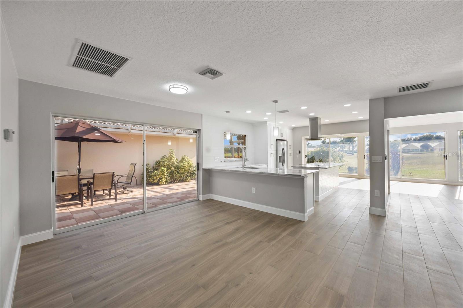 Image 11 of 56 For 717 Carnoustie Terrace 9