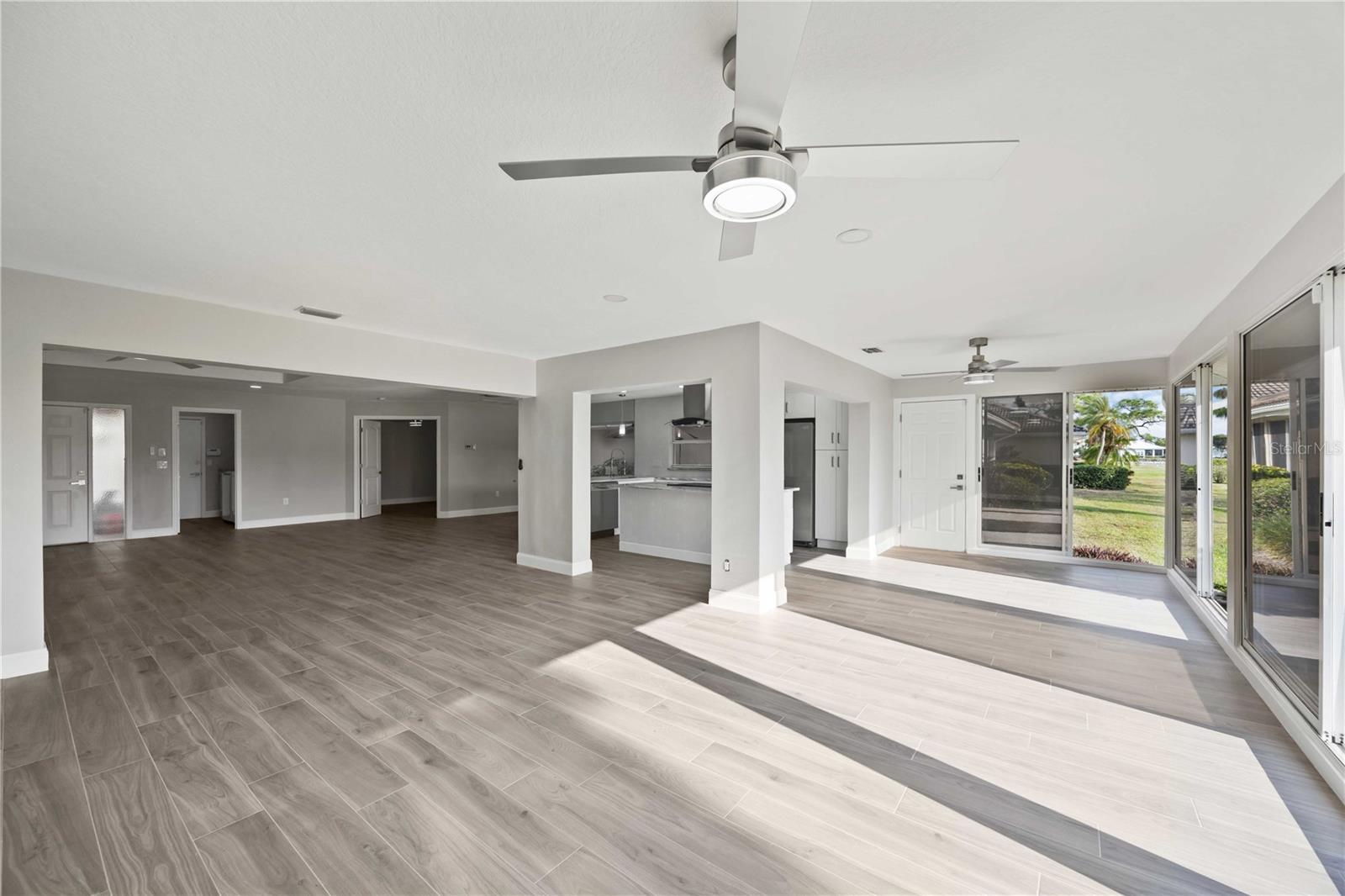 Image 14 of 56 For 717 Carnoustie Terrace 9