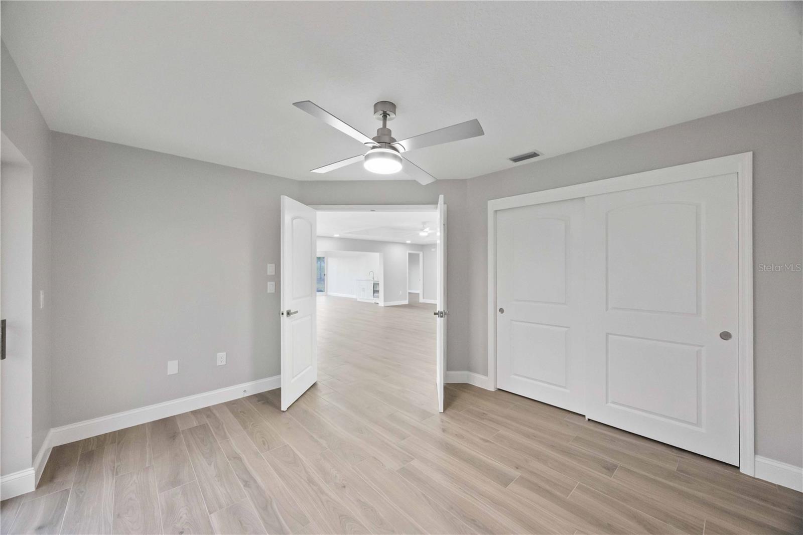 Image 34 of 56 For 717 Carnoustie Terrace 9