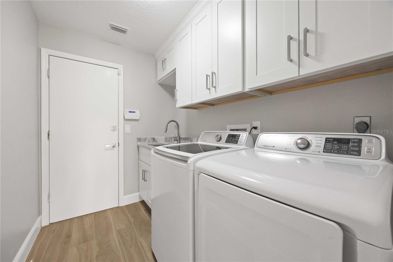 Image 38 of 56 For 717 Carnoustie Terrace 9