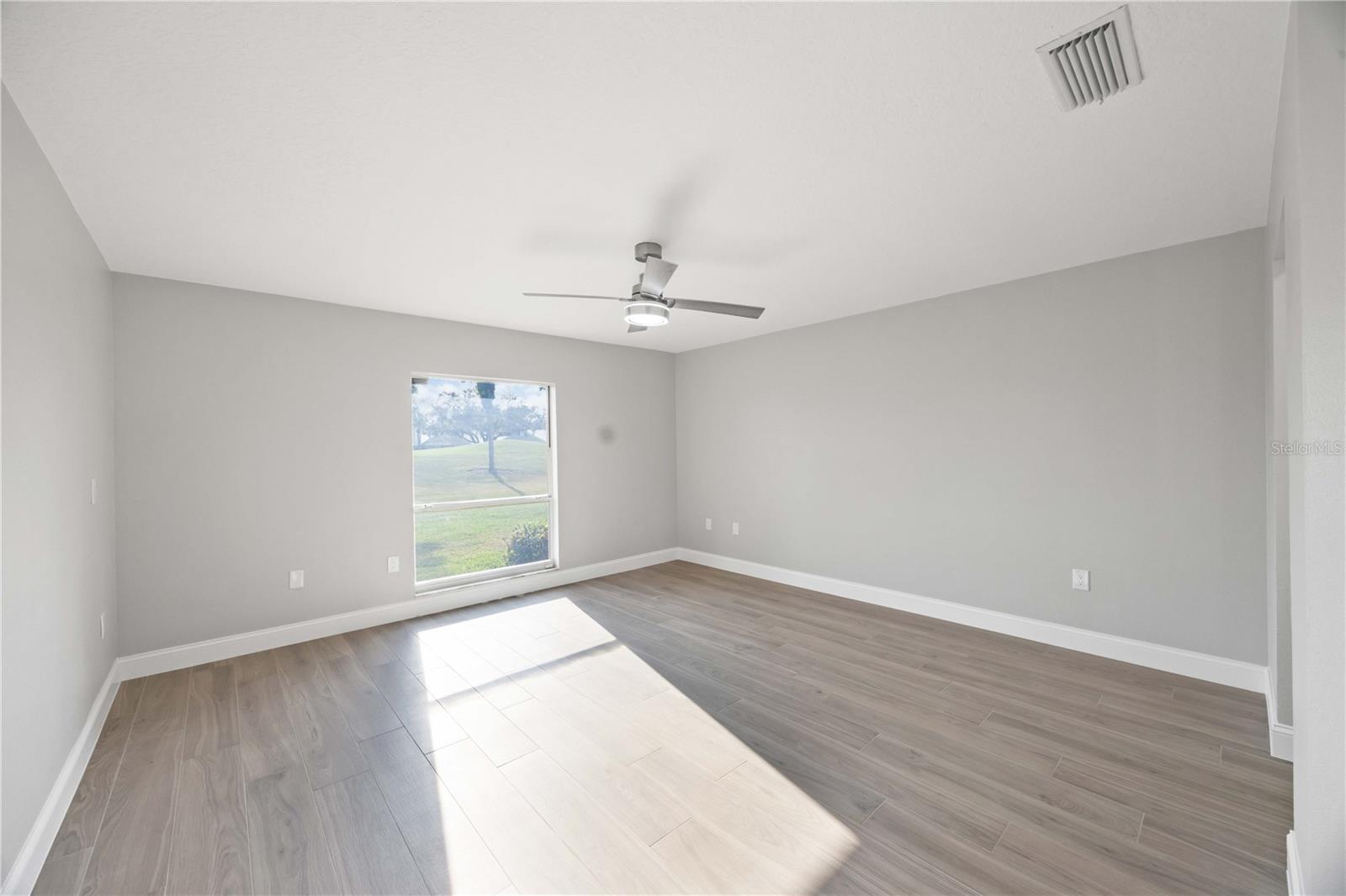 Image 39 of 56 For 717 Carnoustie Terrace 9