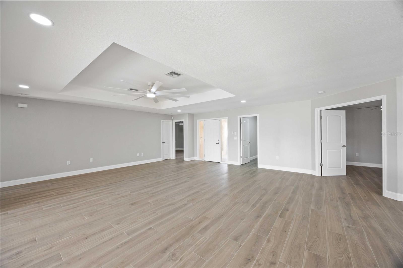 Image 9 of 56 For 717 Carnoustie Terrace 9