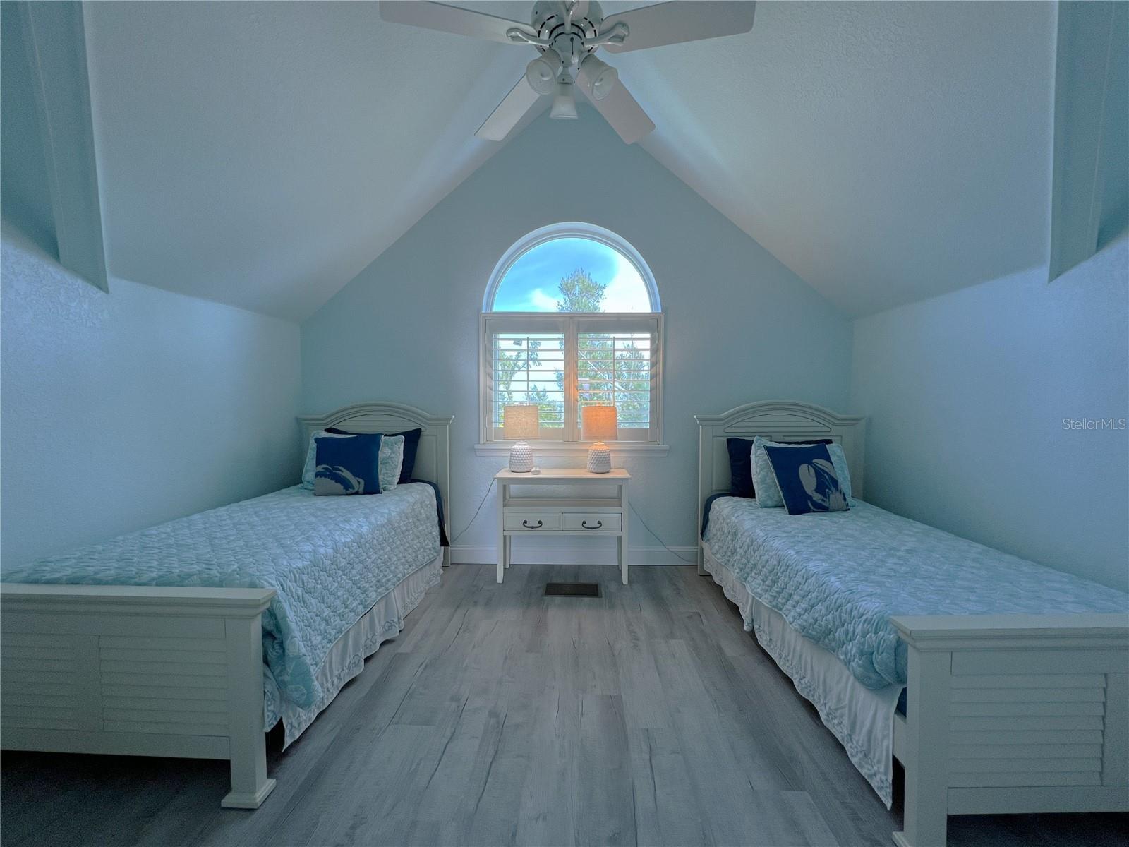 Image 29 of 64 For 8798 Grand Avenue