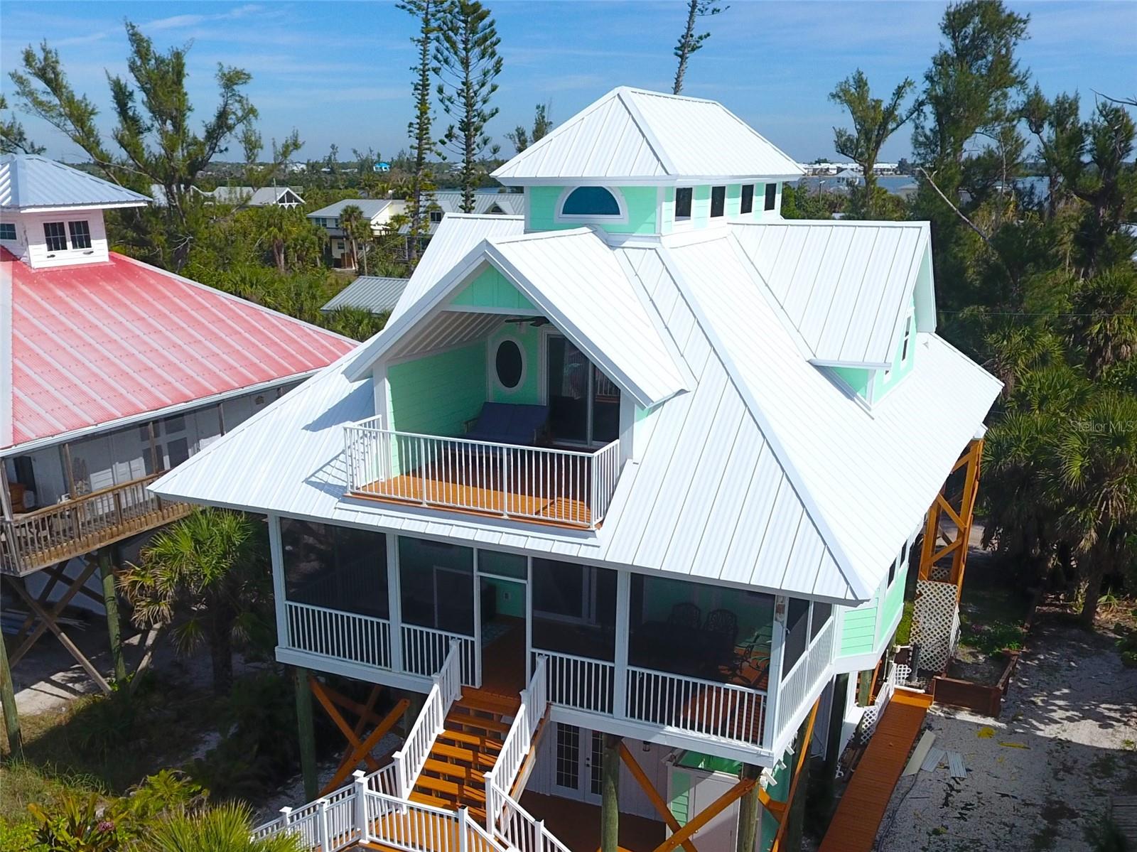 Image 4 of 64 For 8798 Grand Avenue