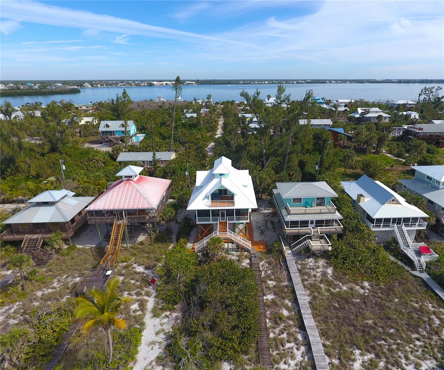 Image 8 of 64 For 8798 Grand Avenue