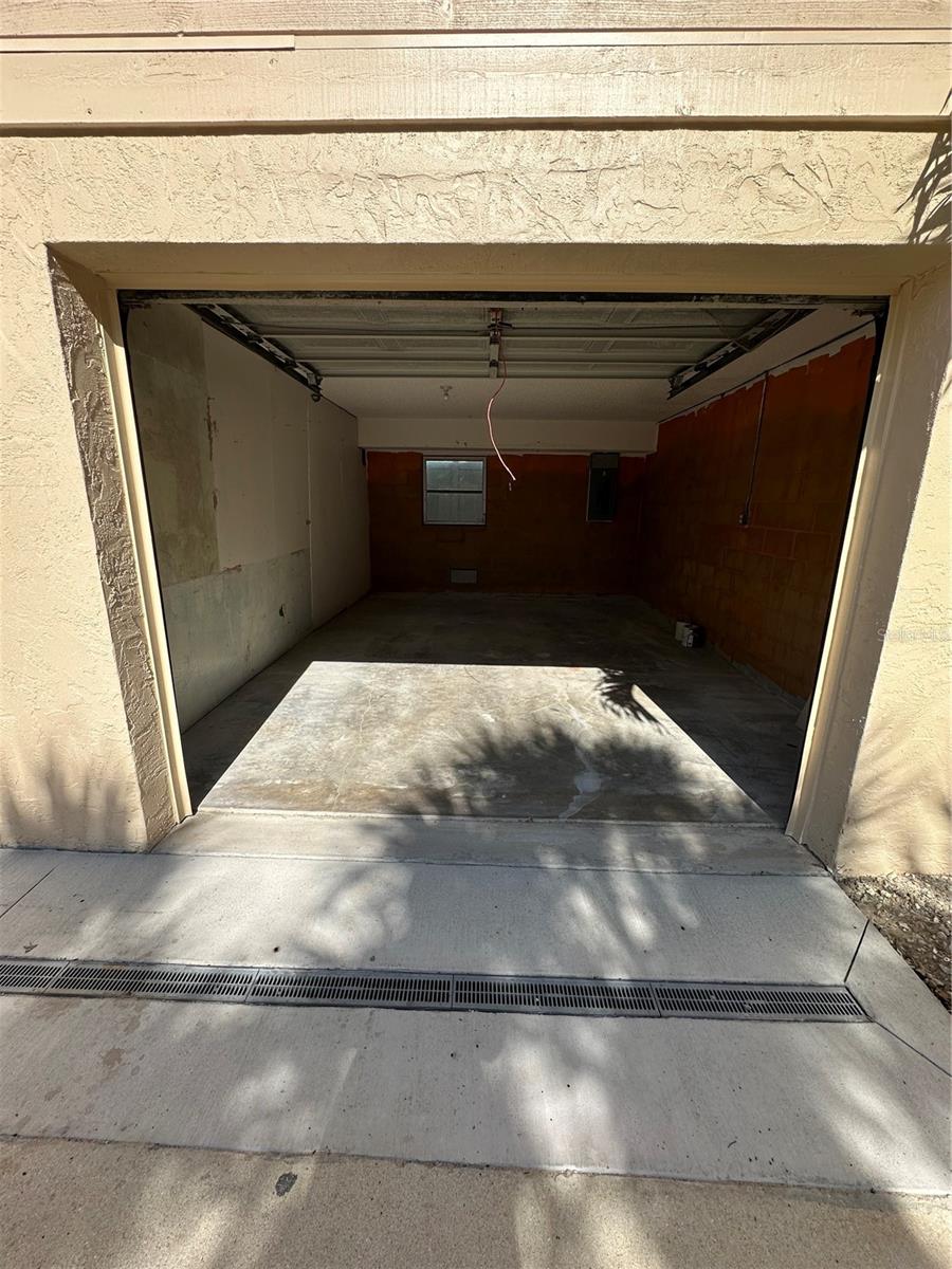 Image 12 of 12 For 5053 Beach Road 8