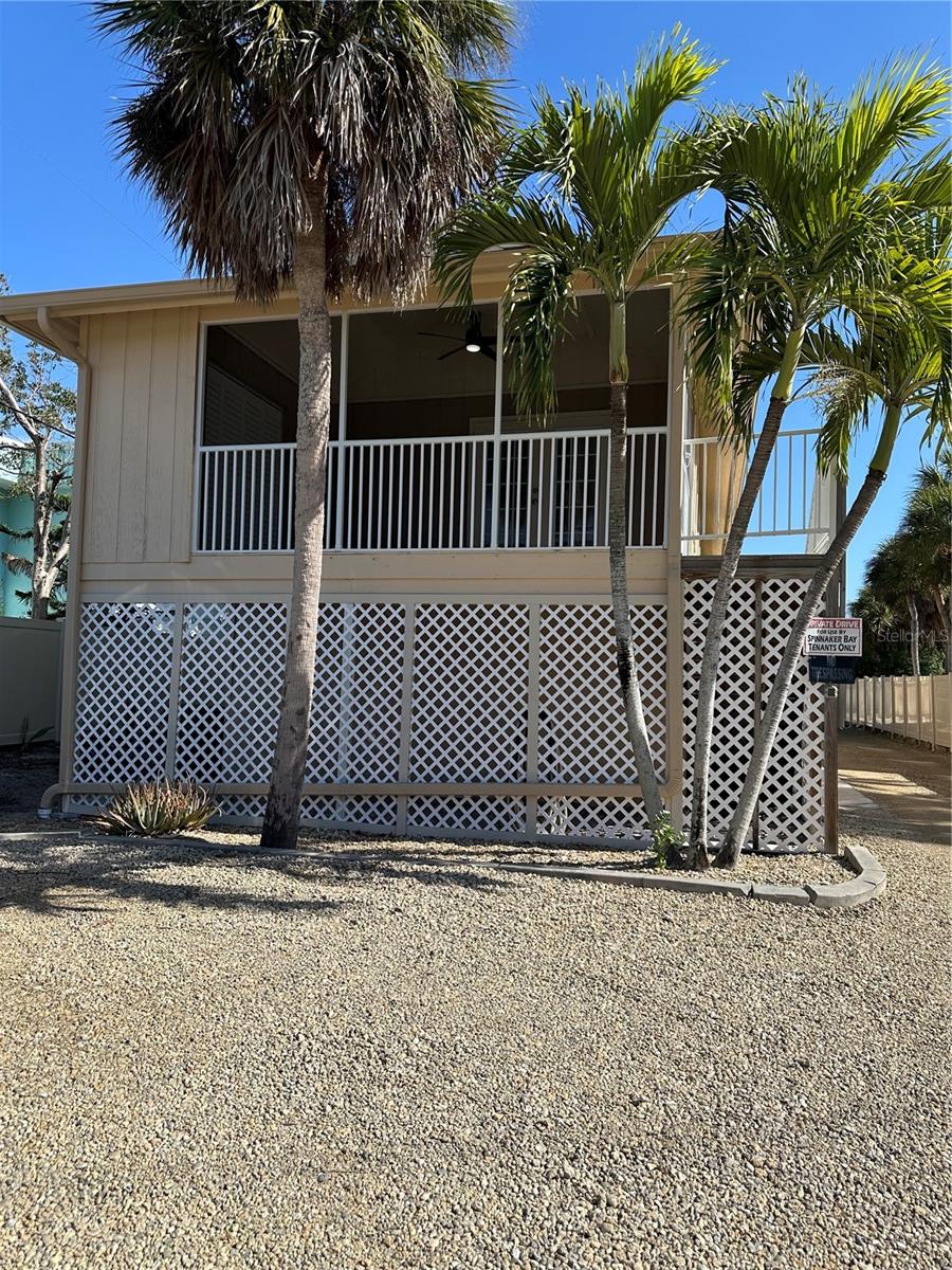 Image 2 of 12 For 5053 Beach Road 8