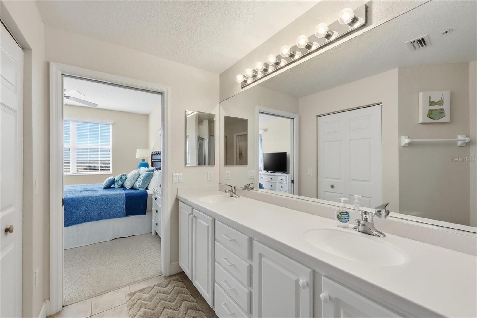 Image 20 of 36 For 13313 Gasparilla Road C302