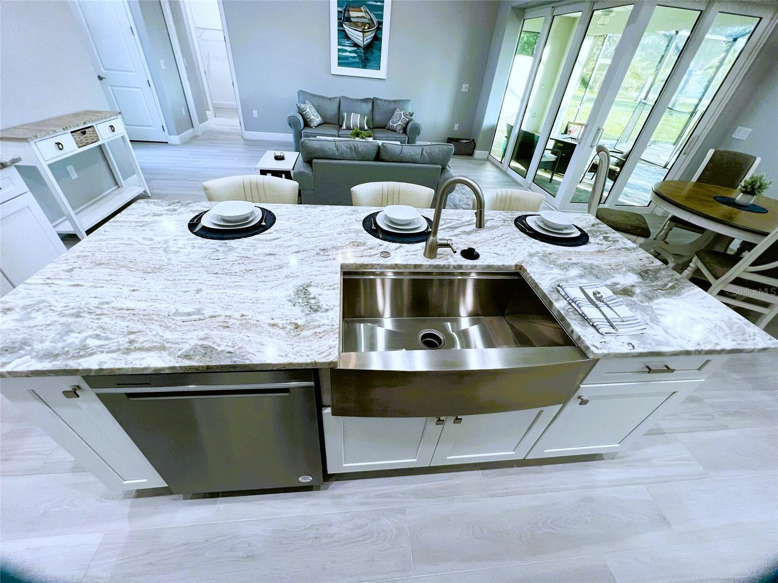 Image 15 of 49 For 250 Rotonda Boulevard E