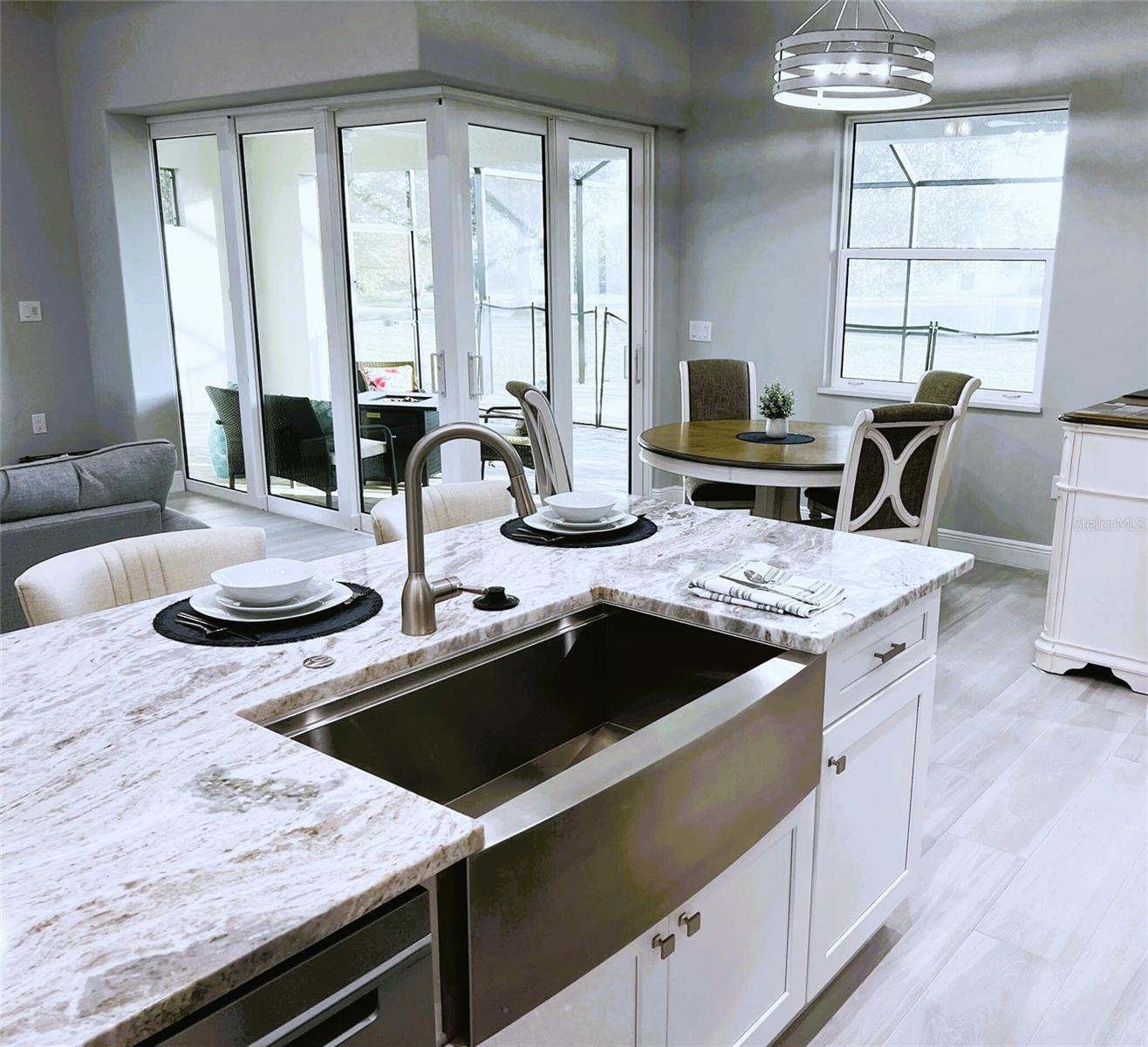 Image 16 of 49 For 250 Rotonda Boulevard E