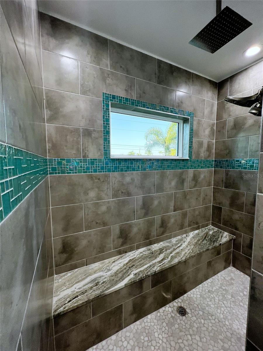 Image 36 of 49 For 250 Rotonda Boulevard E