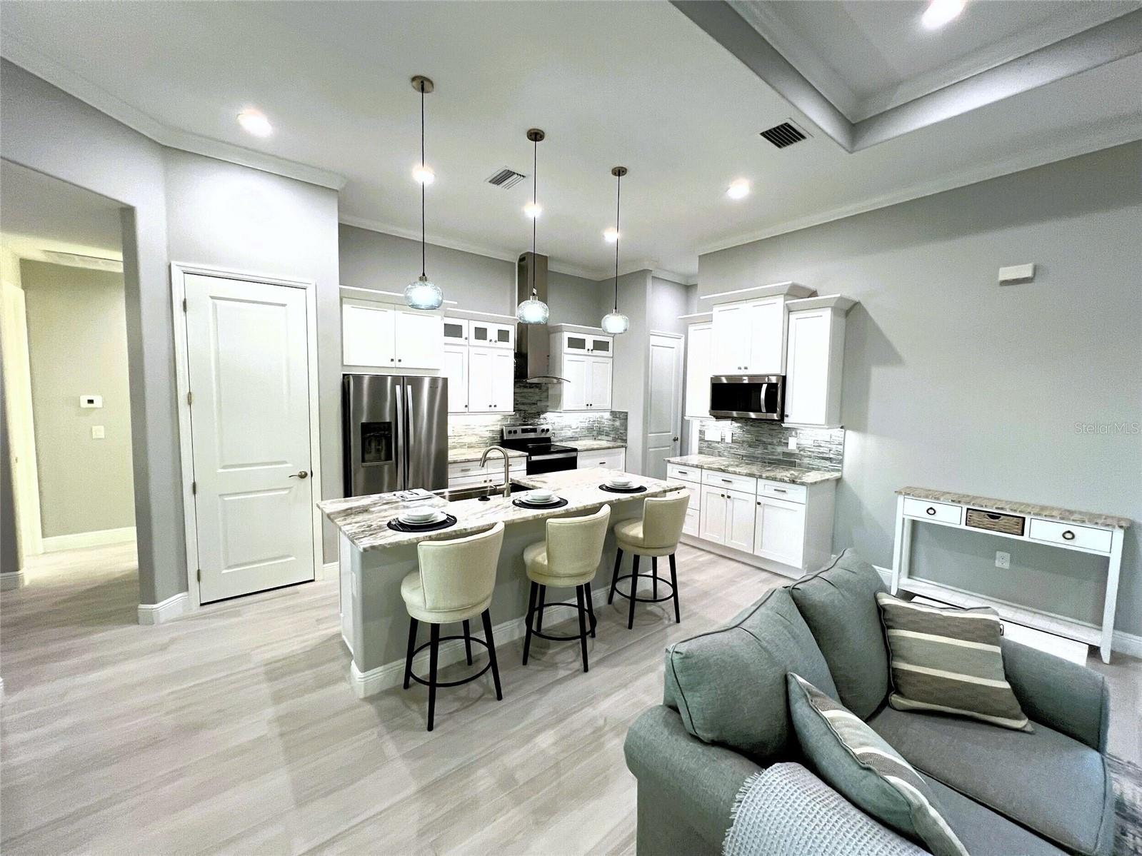 Image 9 of 49 For 250 Rotonda Boulevard E