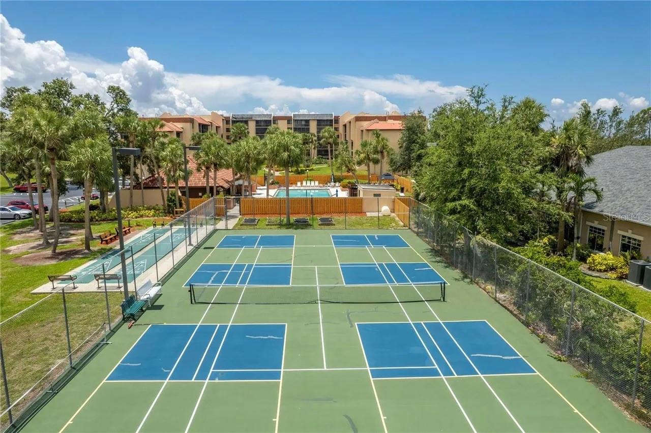 Image 12 of 13 For 3006 Caring Way 328