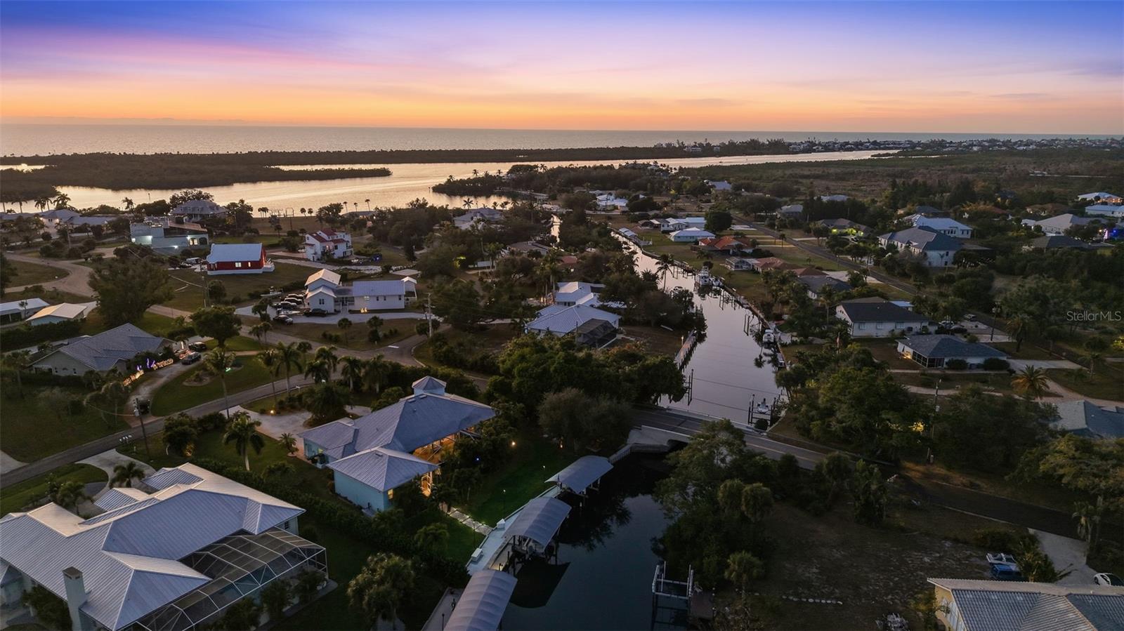 Image 5 of 21 For 70 Spaniards Road