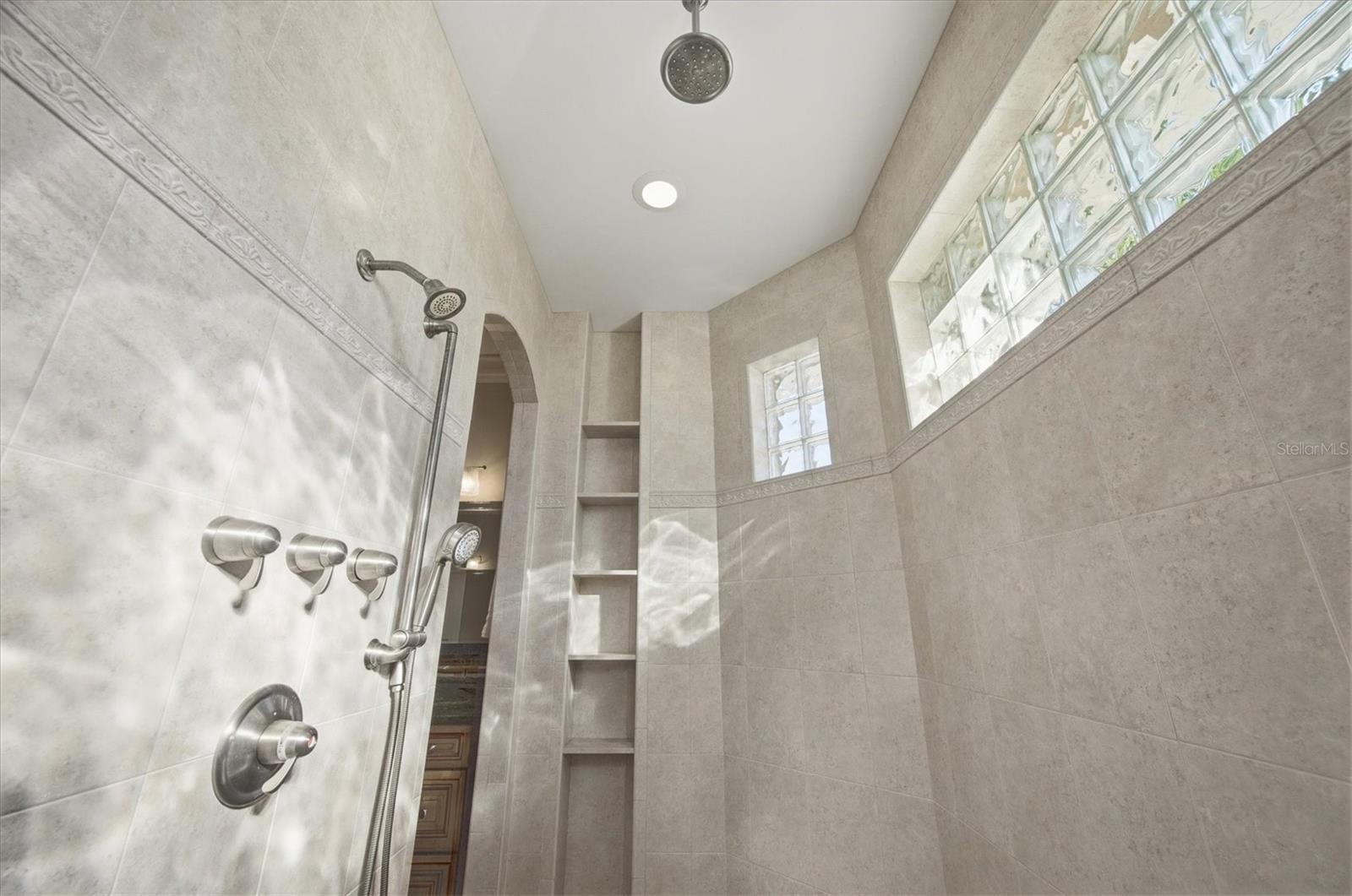 Image 20 of 65 For 15140 Alsask Circle