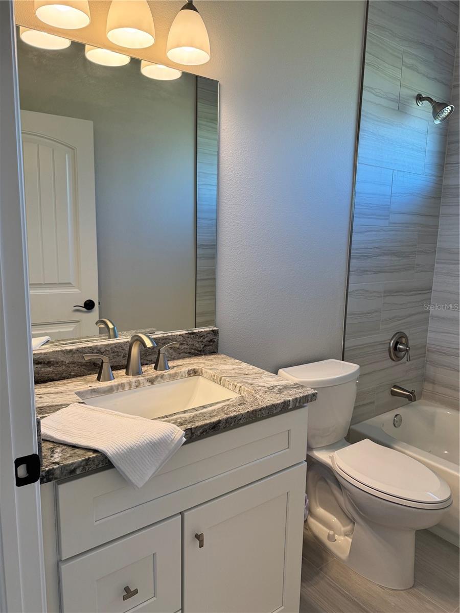 Image 39 of 47 For 720 Redbud Court