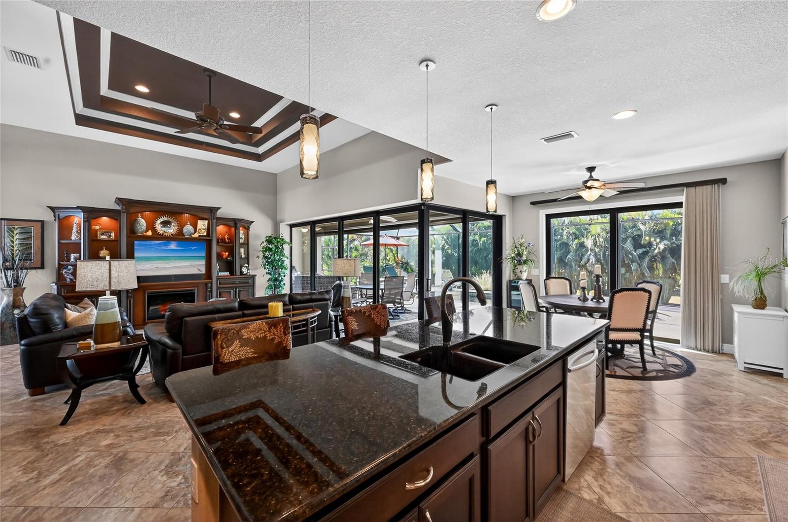 Image 18 of 47 For 8 Windward Road