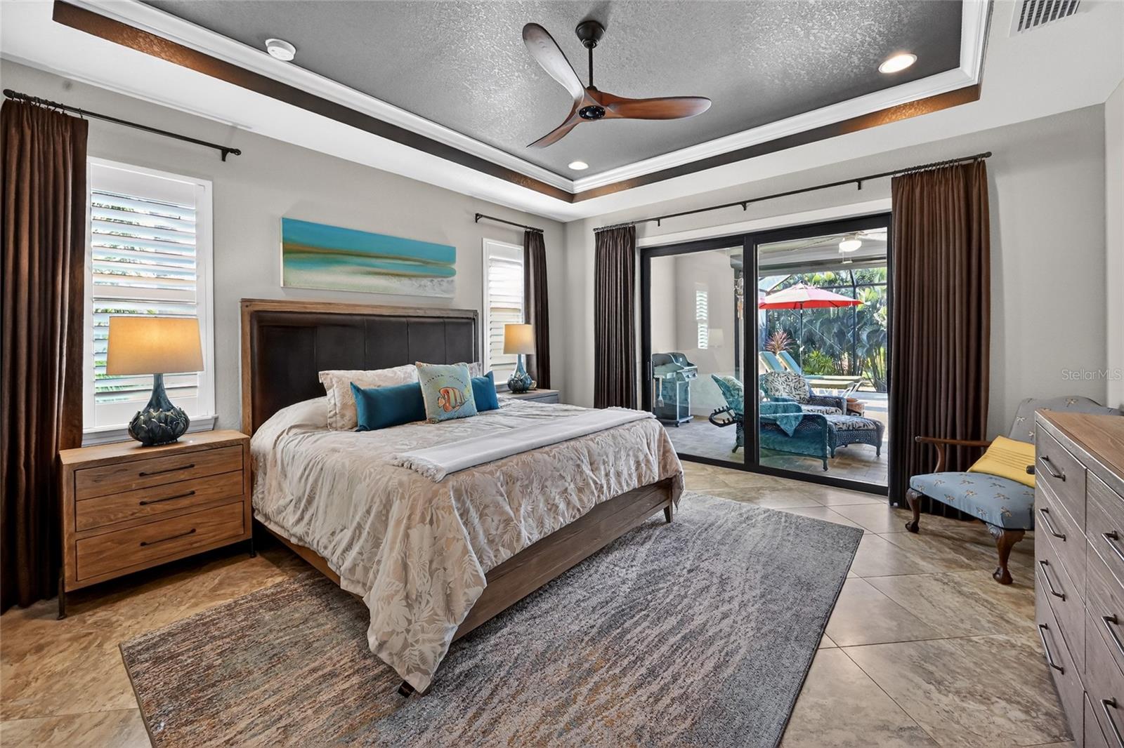 Image 23 of 47 For 8 Windward Road