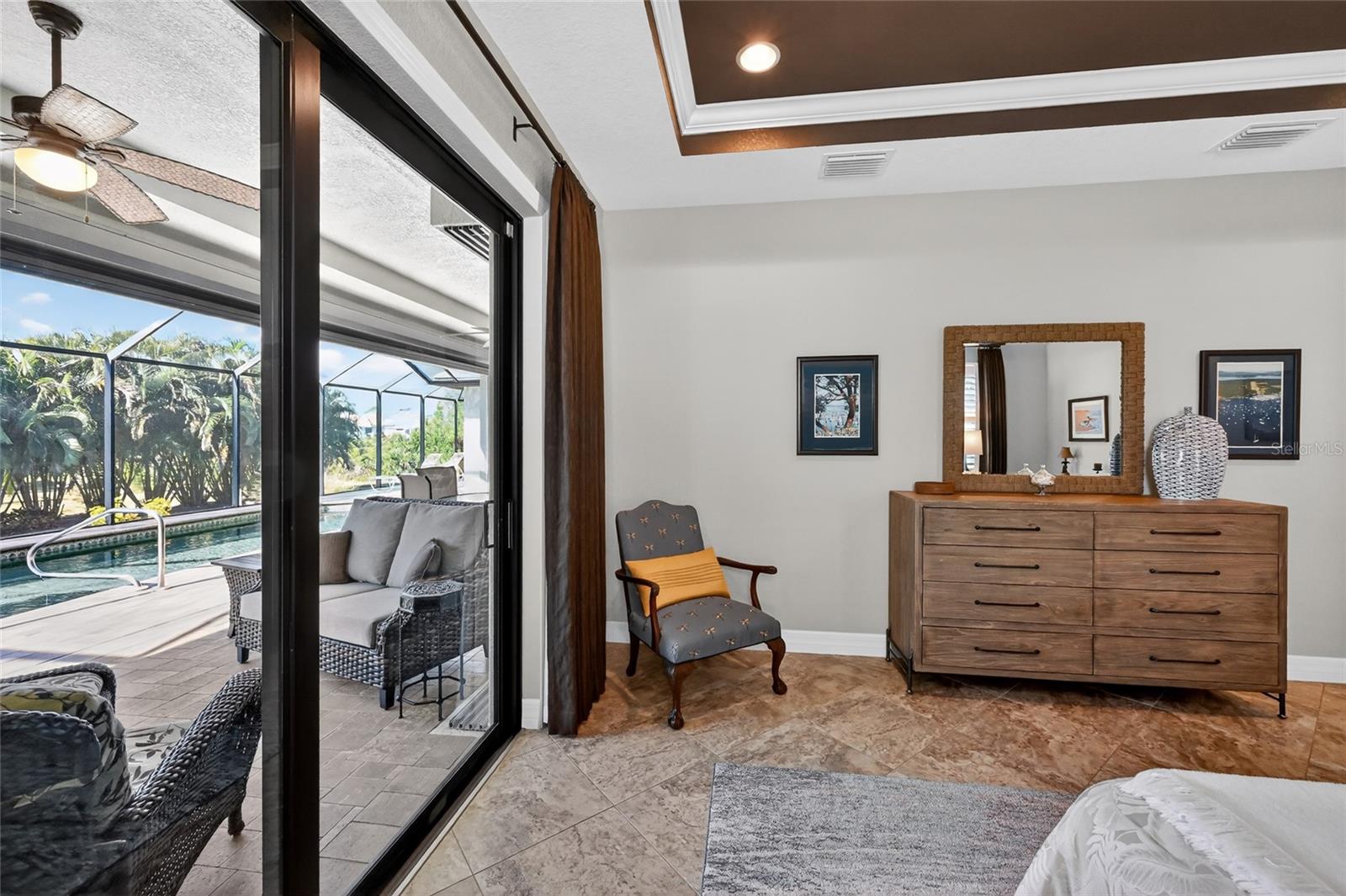 Image 26 of 47 For 8 Windward Road