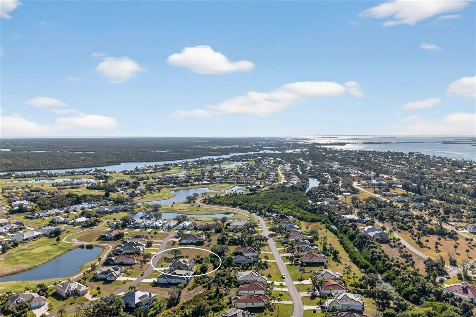 Image 3 of 47 For 8 Windward Road