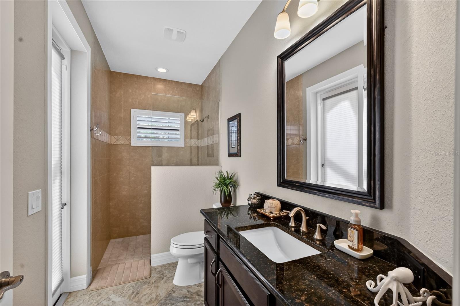 Image 33 of 47 For 8 Windward Road