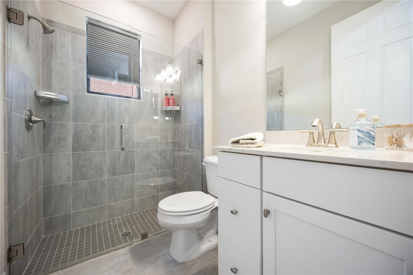 Image 15 of 96 For 23475 Waverly Circle