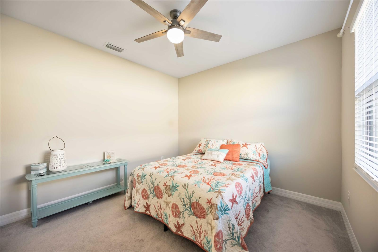 Image 17 of 96 For 23475 Waverly Circle