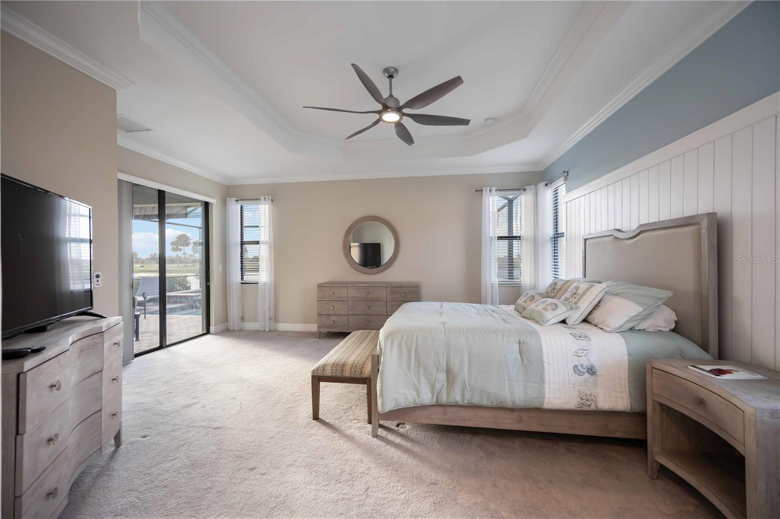 Image 34 of 96 For 23475 Waverly Circle