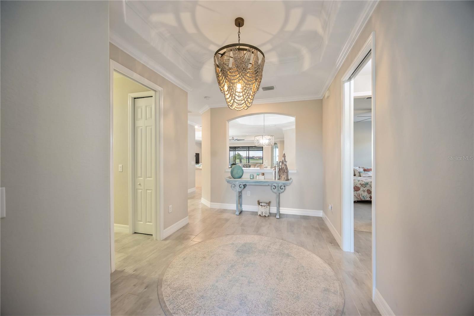 Image 4 of 96 For 23475 Waverly Circle