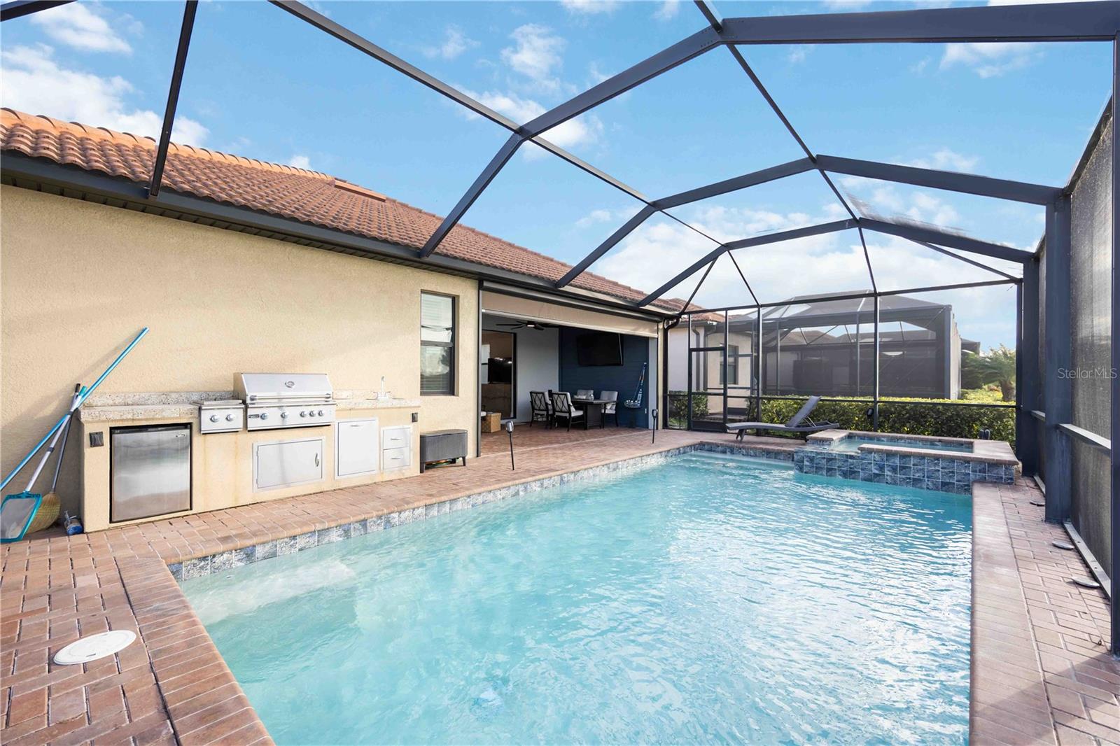 Image 44 of 96 For 23475 Waverly Circle