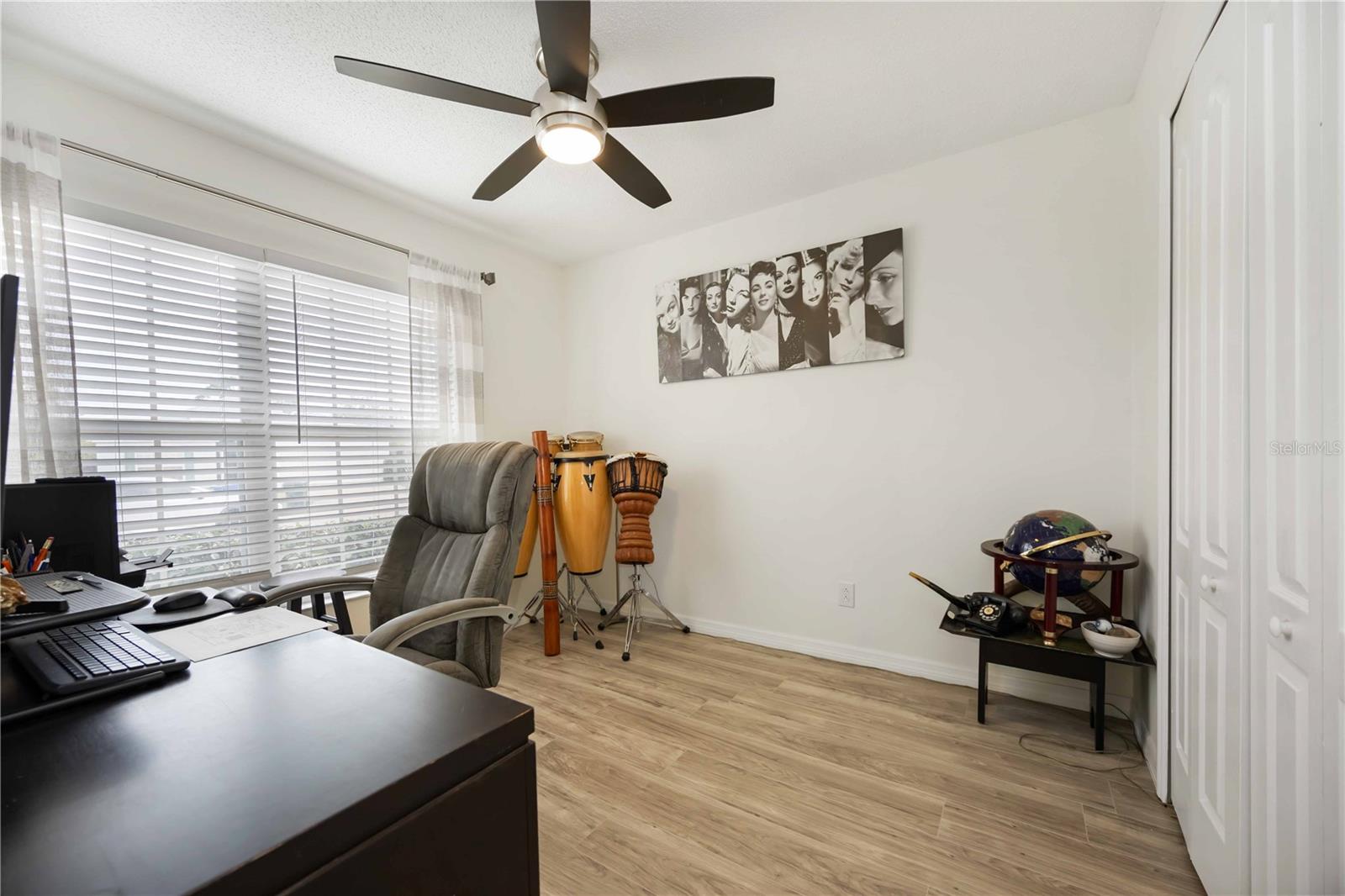 Image 30 of 53 For 271 Fareham Drive