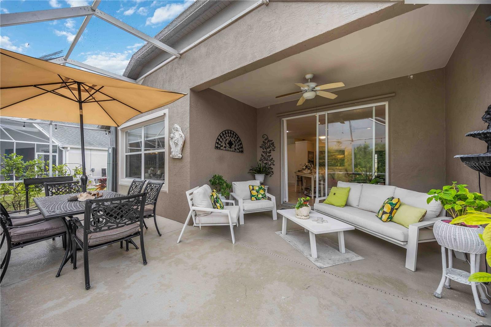 Image 37 of 53 For 271 Fareham Drive