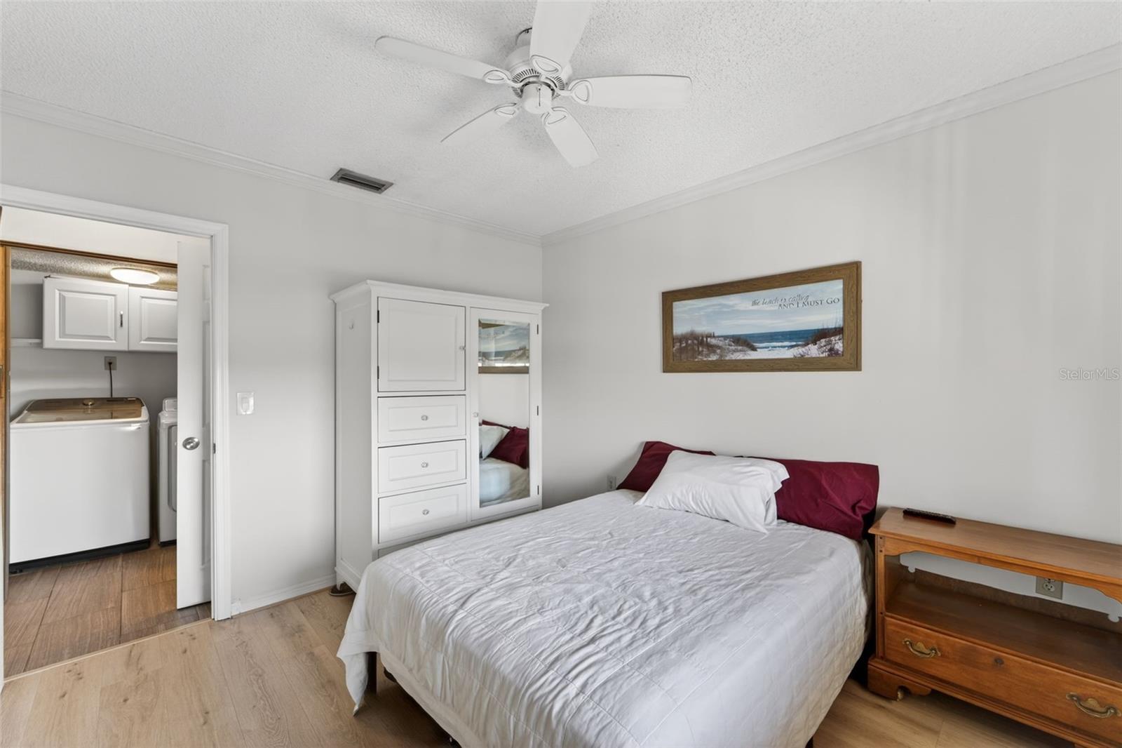 Image 20 of 28 For 6699 San Casa Drive L4