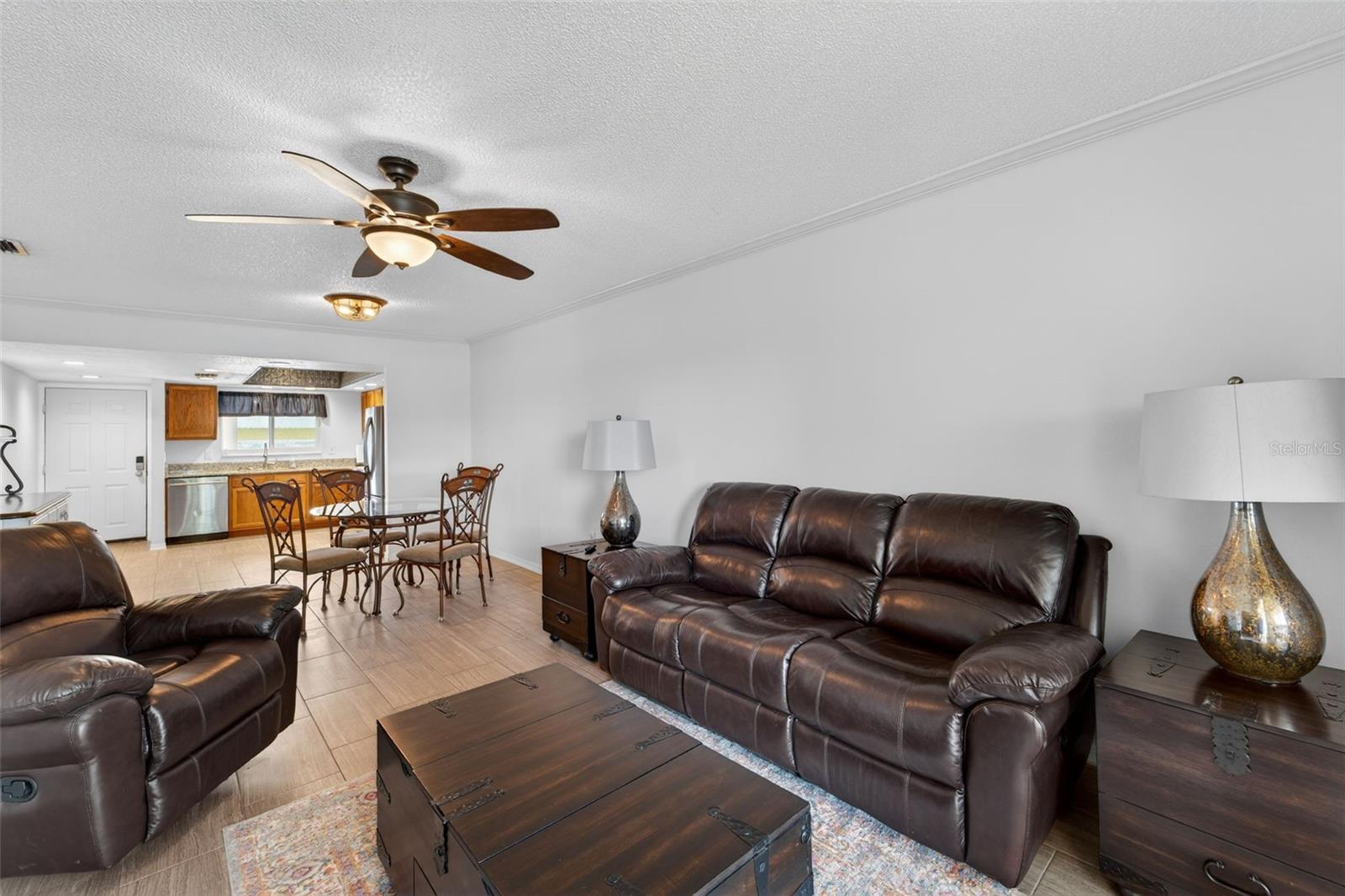 Image 9 of 28 For 6699 San Casa Drive L4