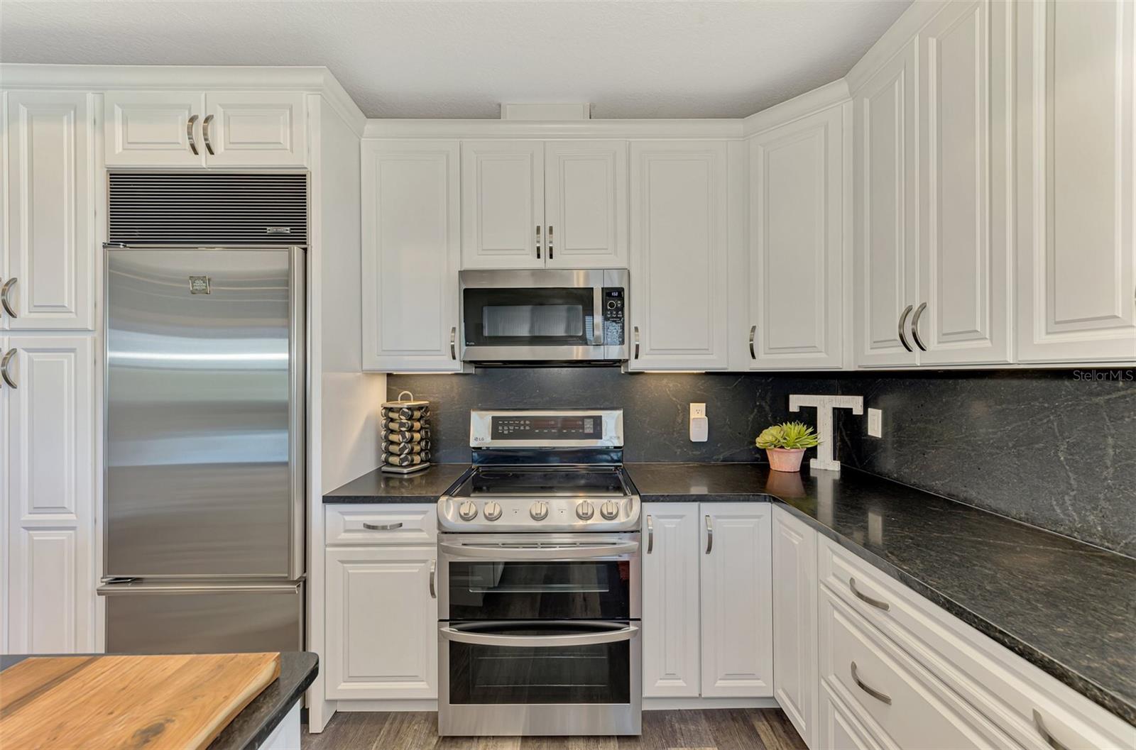 Image 12 of 89 For 10411 Coral Landings Lane 85